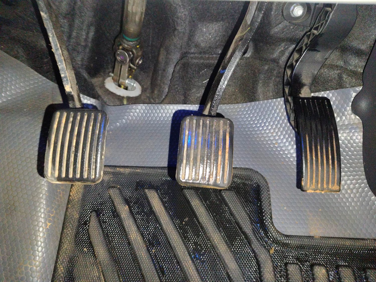 Used 2024 Hyundai Grand i10 Nios Sportz 1.2 Kappa VTVT Petrol Manual interior PEDALS VIEW