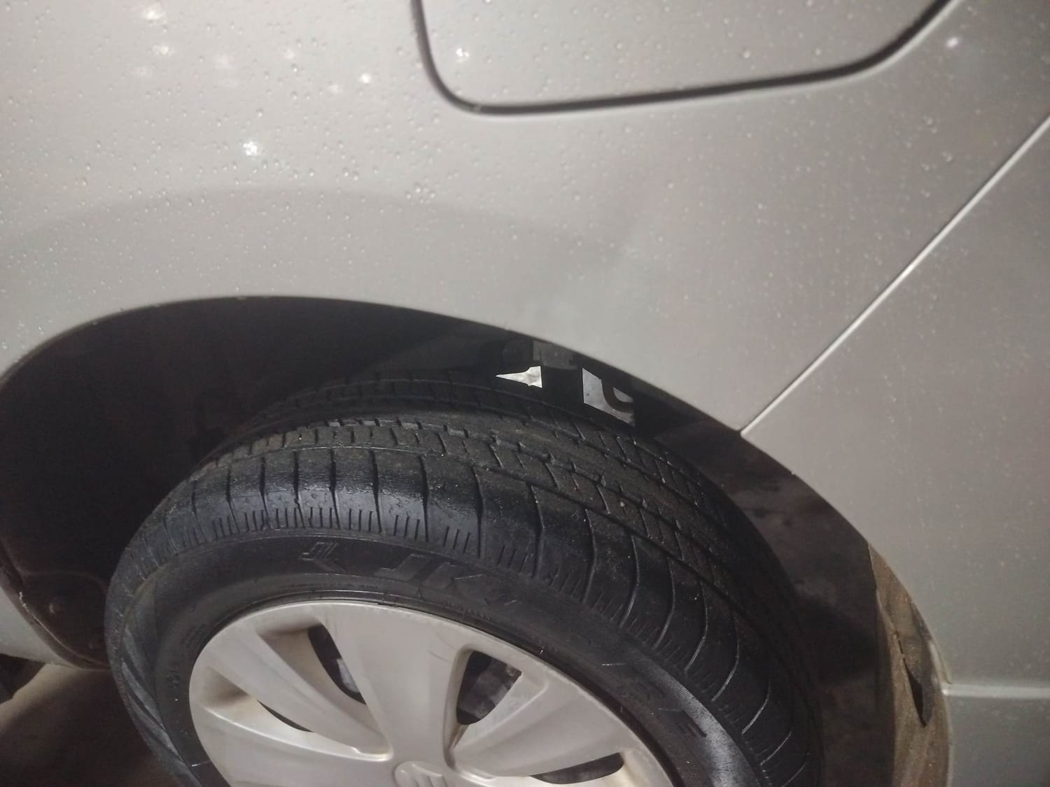 Used 2017 Maruti Suzuki Ertiga VXI Petrol Manual dents MINOR DENT