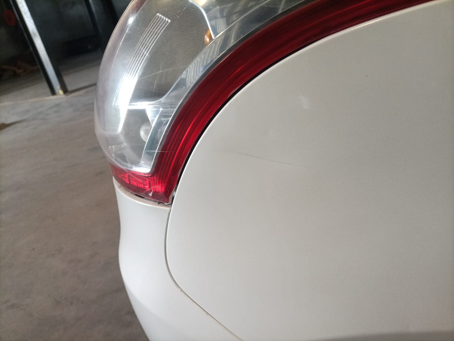 Used 2014 Maruti Suzuki Swift ZDi Diesel Manual dents MINOR DENT