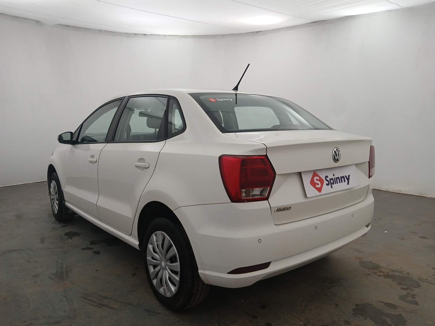 Used 2019 Volkswagen Ameo Comfortline 1.0L (P) Petrol Manual exterior LEFT REAR CORNER VIEW
