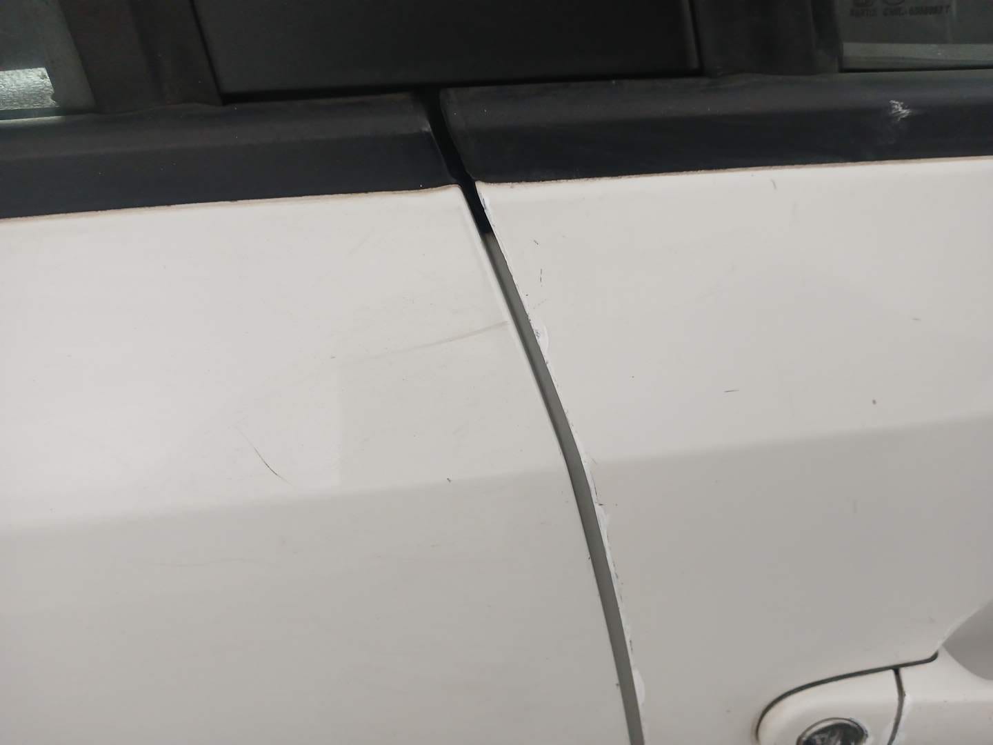 Used 2019 Volkswagen Ameo Comfortline 1.0L (P) Petrol Manual dents MINOR SCRATCH