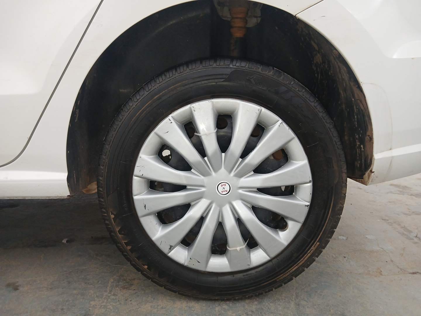 Used 2019 Volkswagen Ameo Comfortline 1.0L (P) Petrol Manual tyres LEFT REAR TYRE RIM VIEW