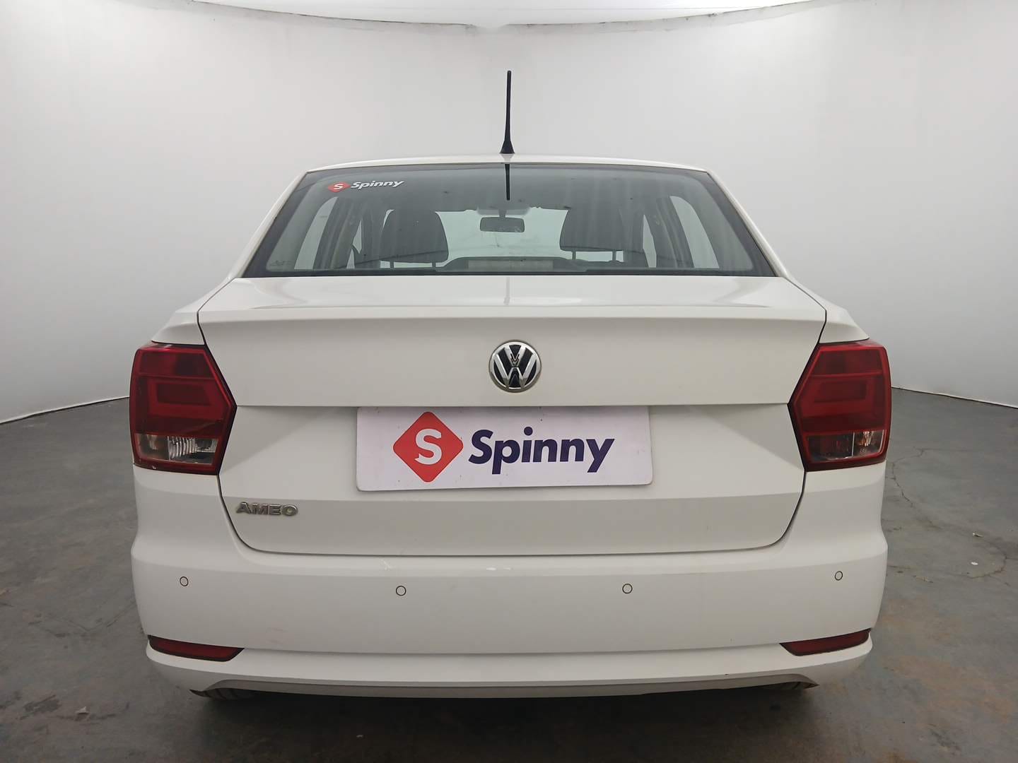 Used 2019 Volkswagen Ameo Comfortline 1.0L (P) Petrol Manual exterior BACK VIEW