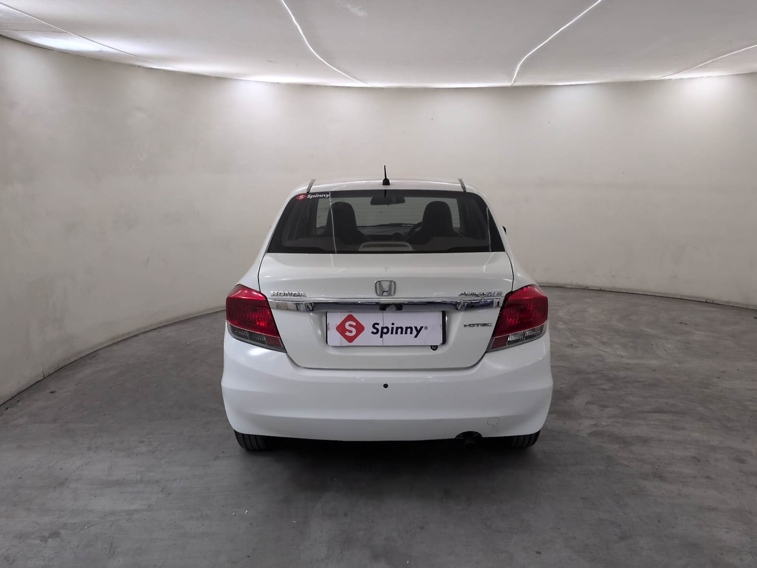 Used 2014 Honda Amaze 1.5 VX i-DTEC Diesel Manual exterior BACK VIEW