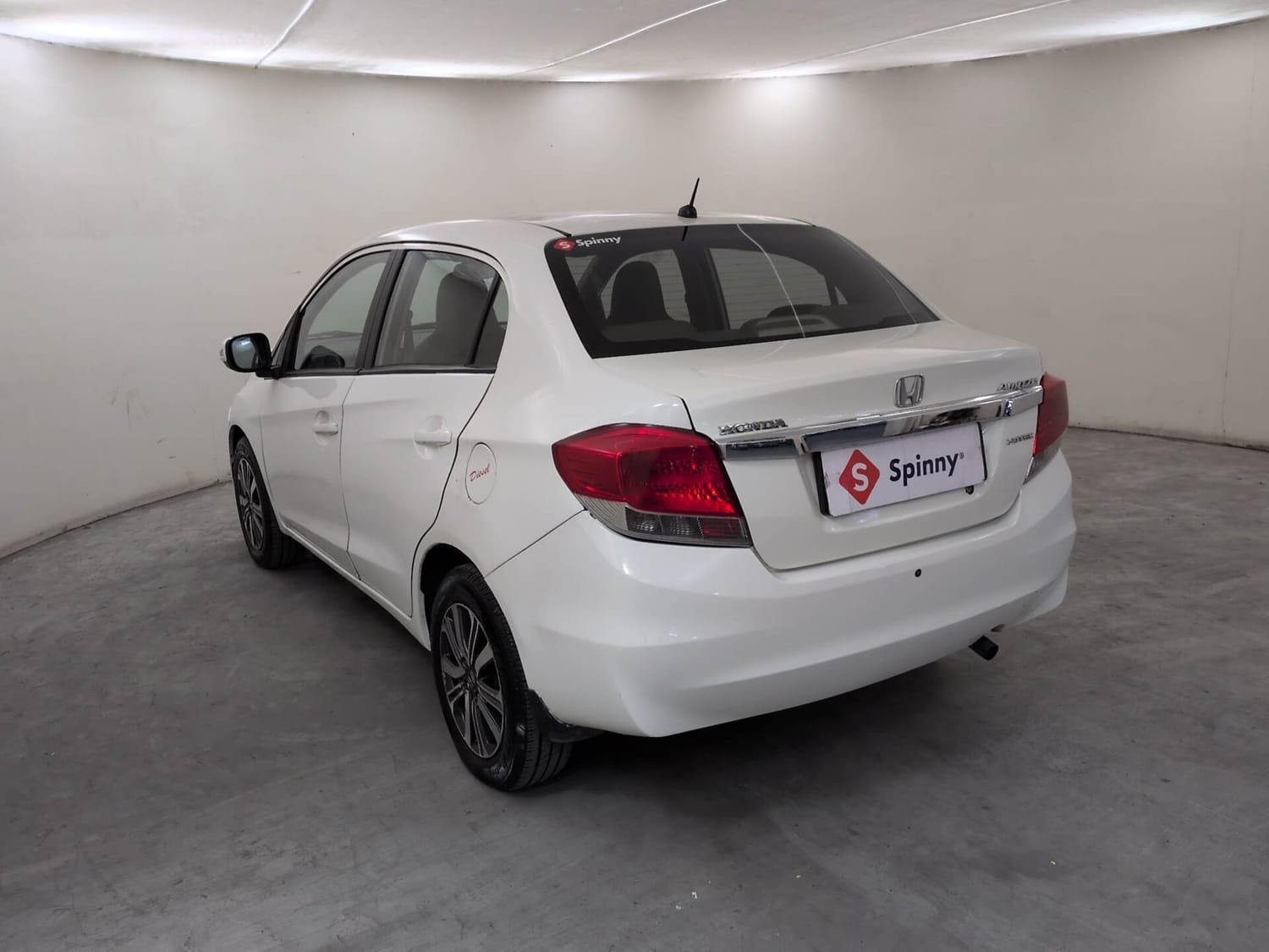 Used 2014 Honda Amaze 1.5 VX i-DTEC Diesel Manual exterior LEFT REAR CORNER VIEW