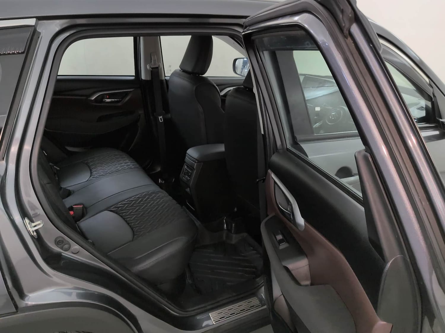 Used 2025 Maruti Suzuki Grand Vitara Delta Plus Intelligent Hybrid eCVT Hybrid Automatic interior RIGHT SIDE REAR DOOR CABIN VIEW
