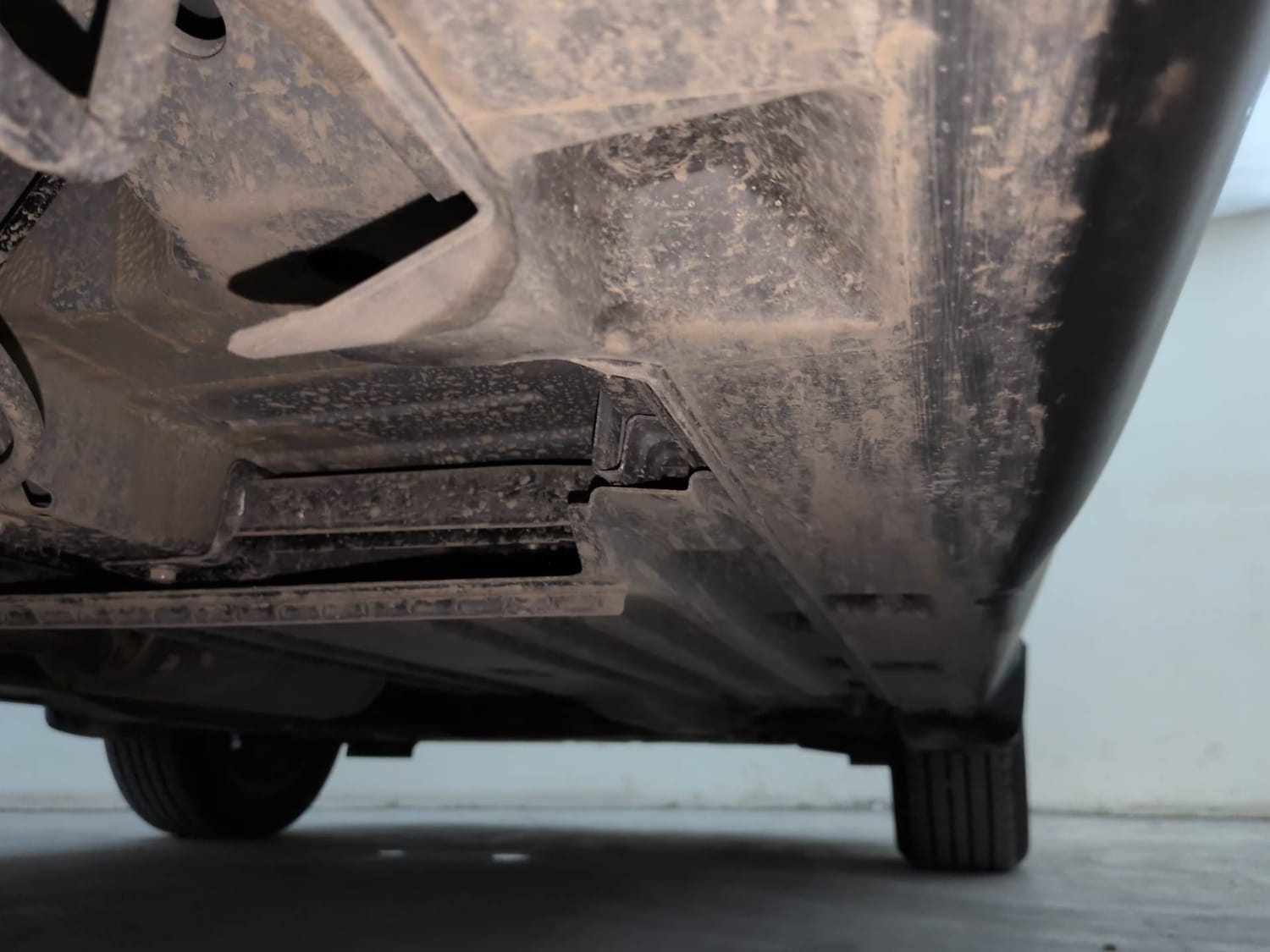 Used 2025 Maruti Suzuki Grand Vitara Delta Plus Intelligent Hybrid eCVT Hybrid Automatic extra REAR RIGHT UNDERBODY VIEW