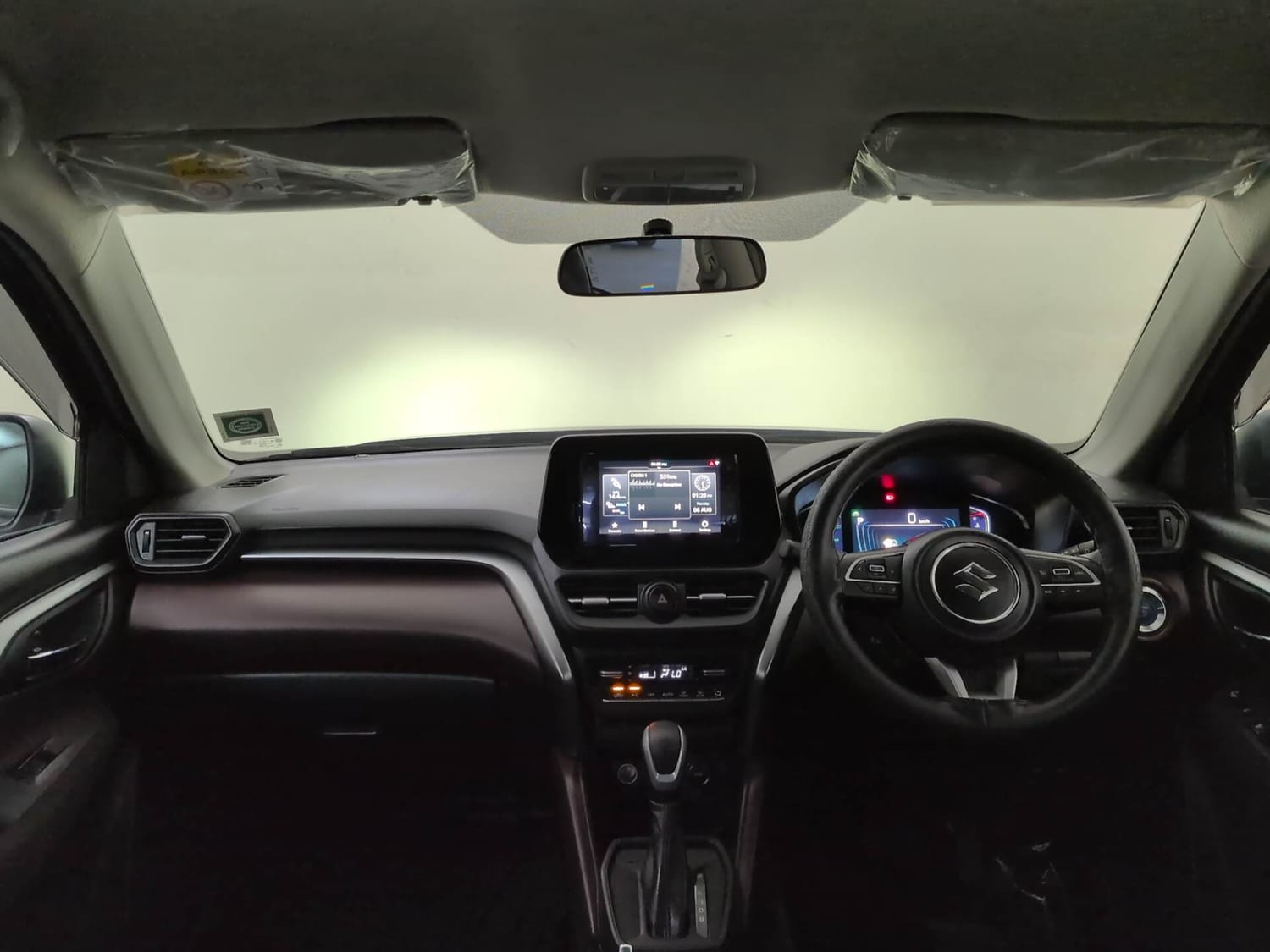 Used 2025 Maruti Suzuki Grand Vitara Delta Plus Intelligent Hybrid eCVT Hybrid Automatic interior DASHBOARD VIEW