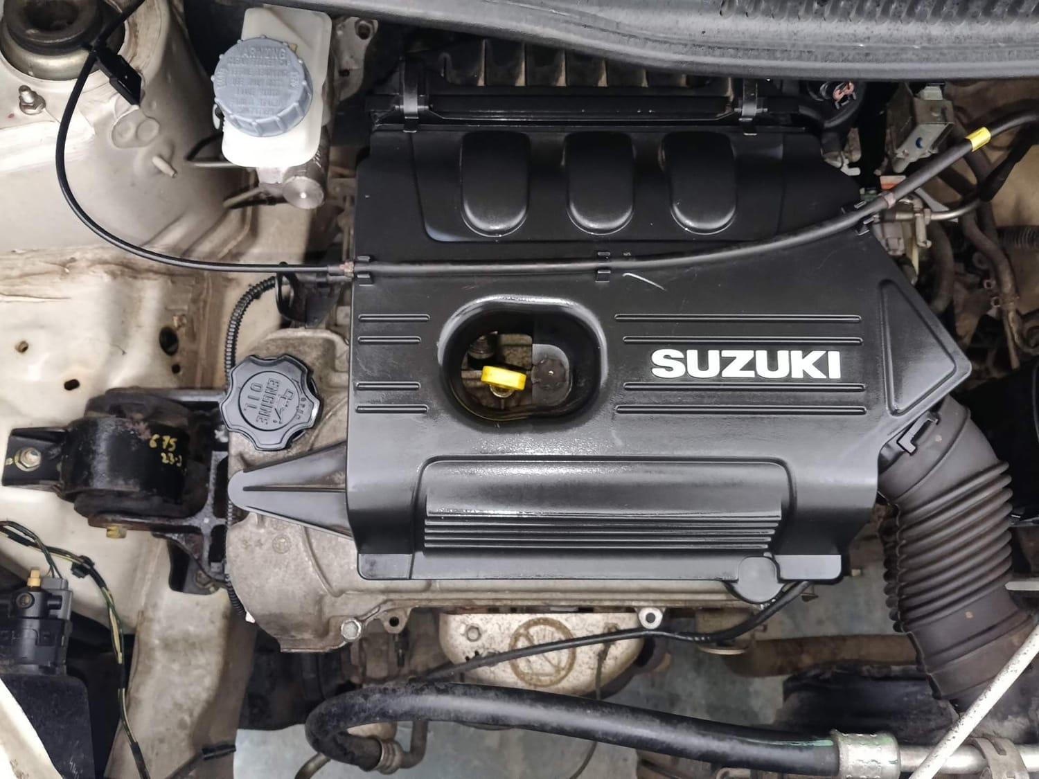 Used 2012 Maruti Suzuki Wagon R LXi Petrol Manual engine ENGINE RIGHT SIDE VIEW