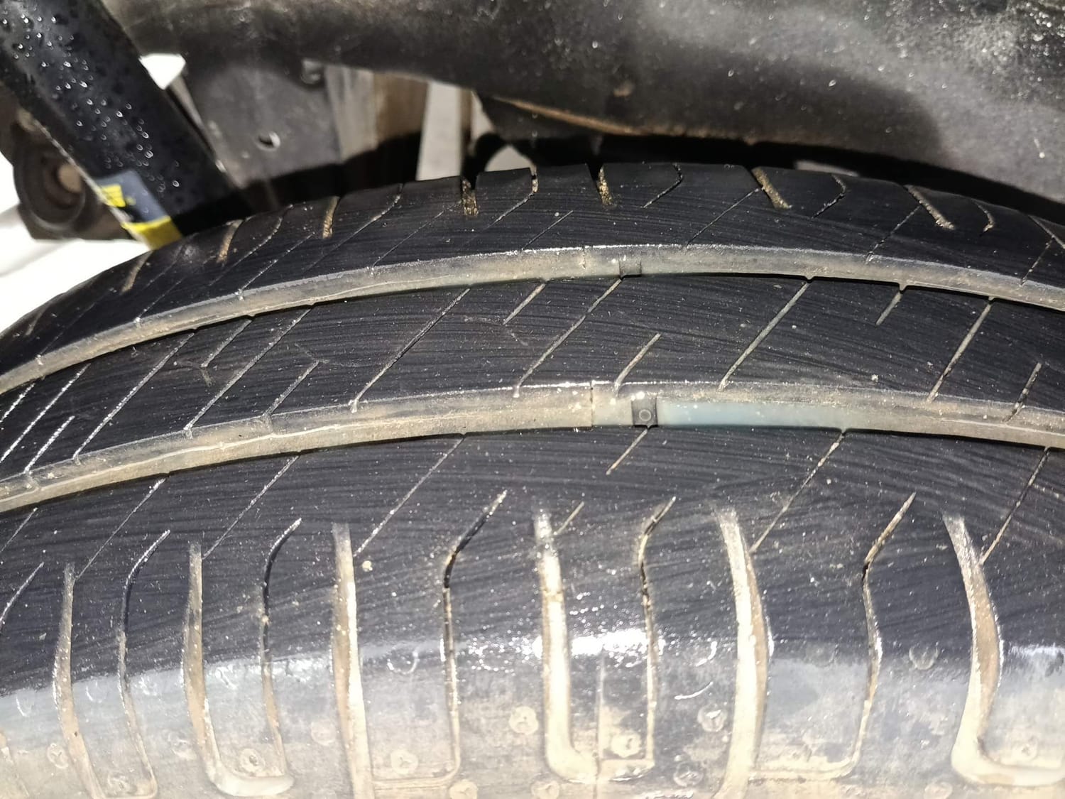 Used 2012 Maruti Suzuki Wagon R LXi Petrol Manual tyres RIGHT REAR TYRE TREAD VIEW