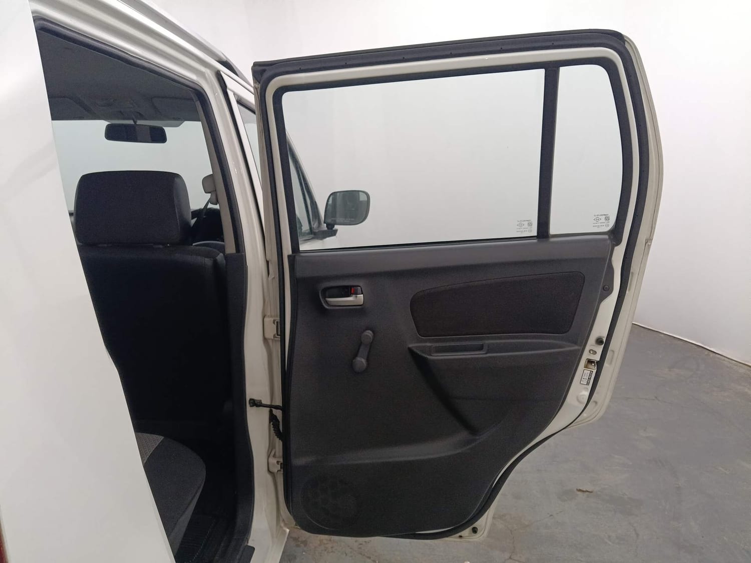 Used 2012 Maruti Suzuki Wagon R LXi Petrol Manual interior RIGHT REAR DOOR OPEN VIEW