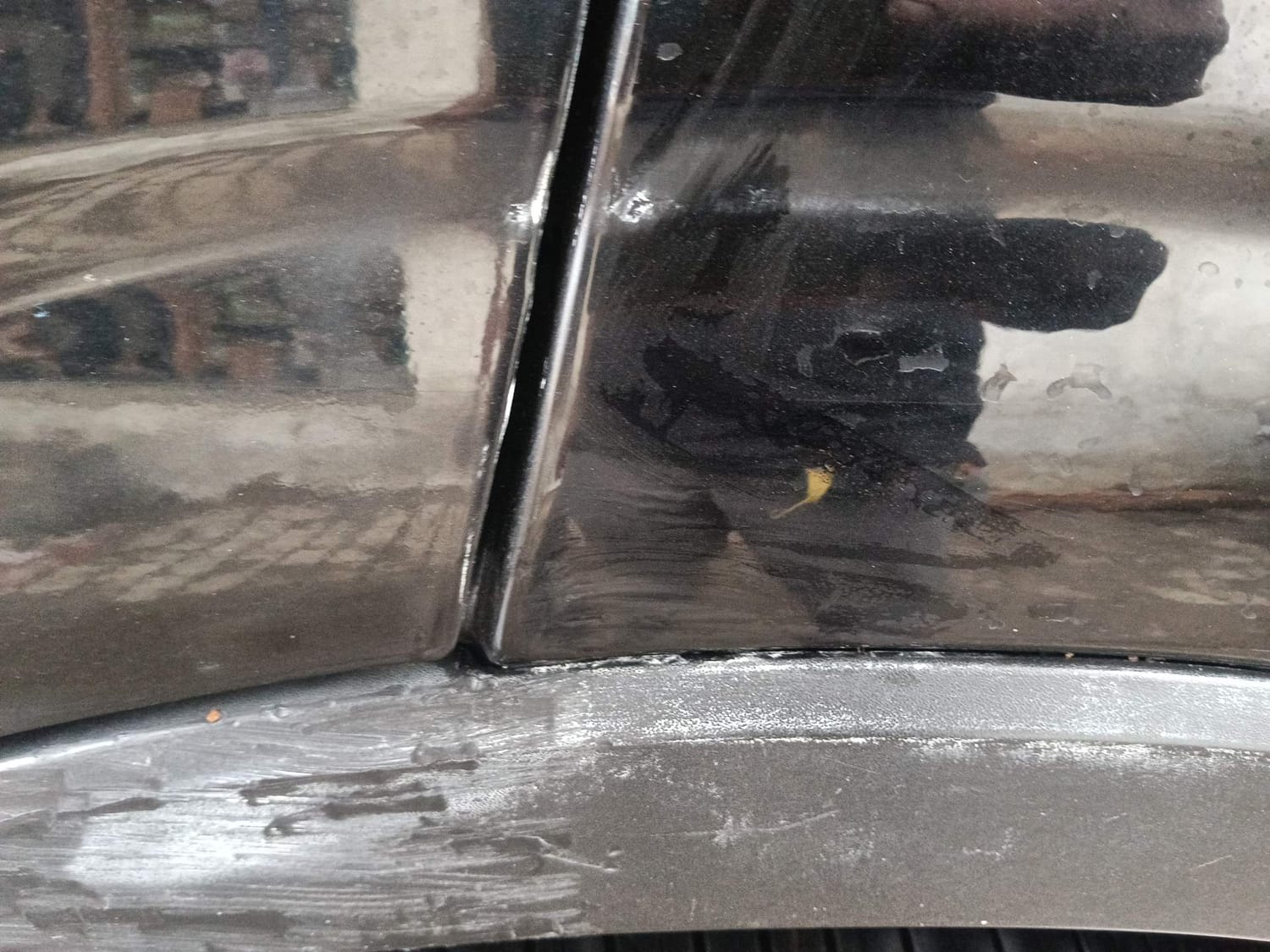 Used 2021 Mahindra XUV 300 W8 (O) 1.5 Diesel Diesel Manual dents MINOR DENT