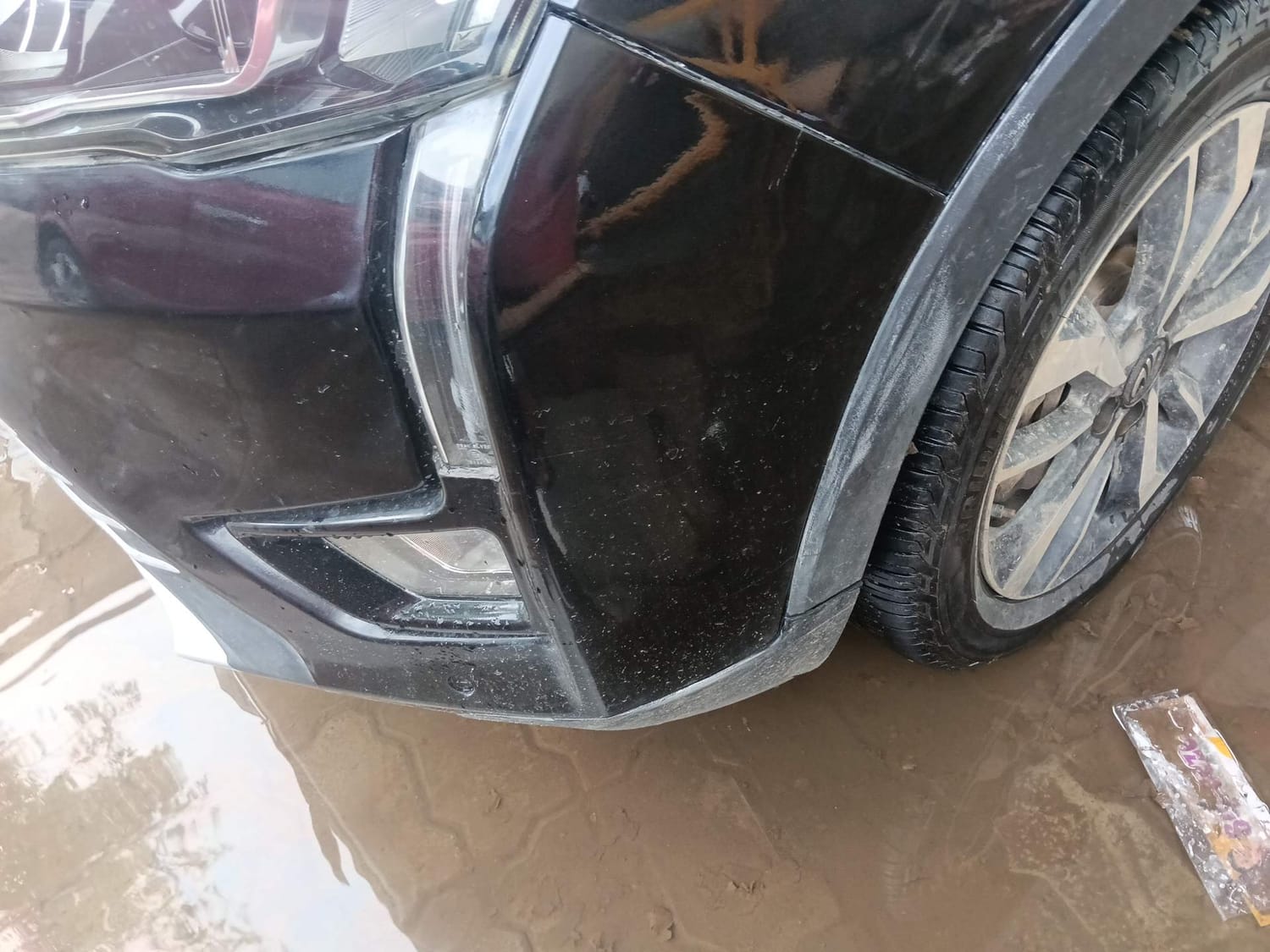 Used 2021 Mahindra XUV 300 W8 (O) 1.5 Diesel Diesel Manual dents MINOR SCRATCH