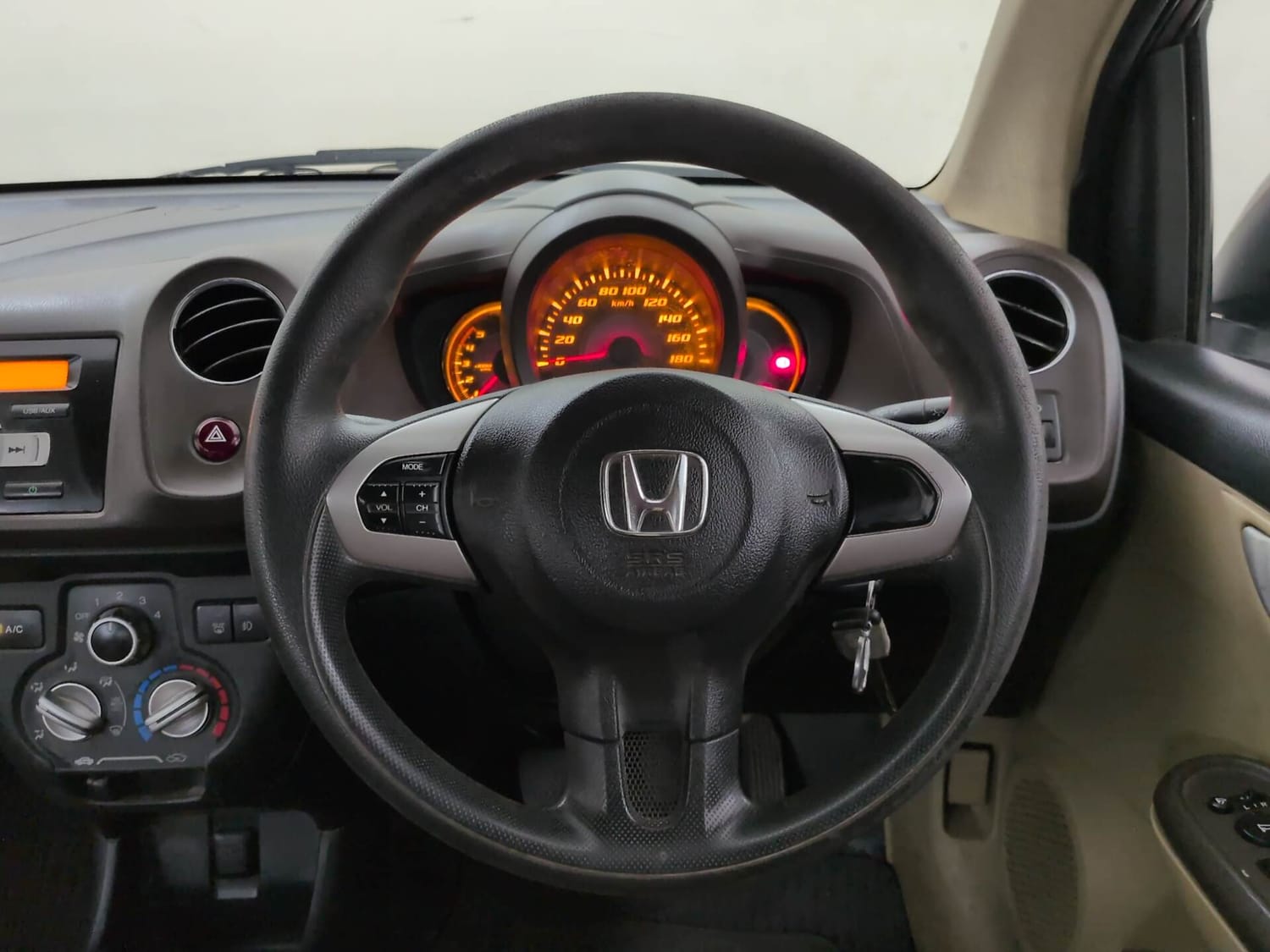 Used 2013 Honda Amaze 1.5 VX i-DTEC Diesel Manual interior STEERING VIEW