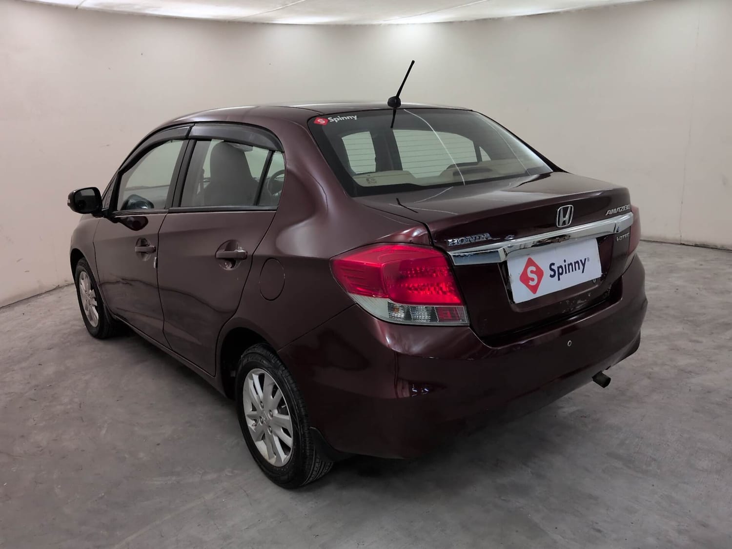 Used 2013 Honda Amaze 1.5 VX i-DTEC Diesel Manual exterior LEFT REAR CORNER VIEW