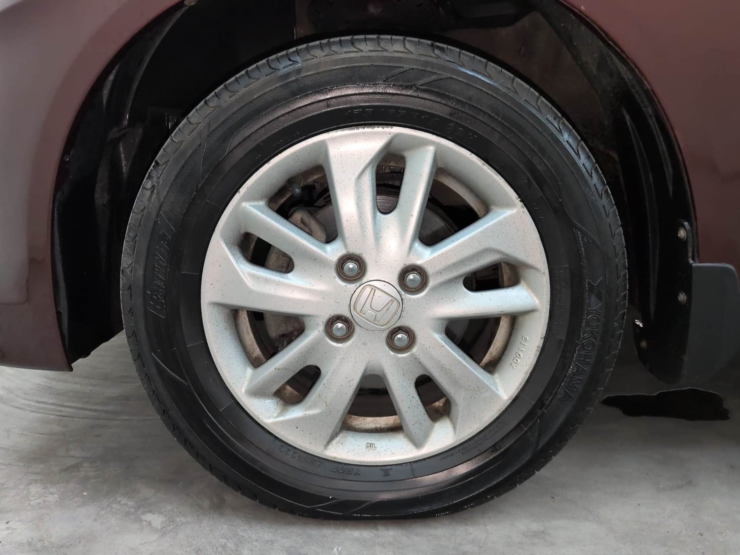 Used 2013 Honda Amaze 1.5 VX i-DTEC Diesel Manual tyres LEFT FRONT TYRE RIM VIEW