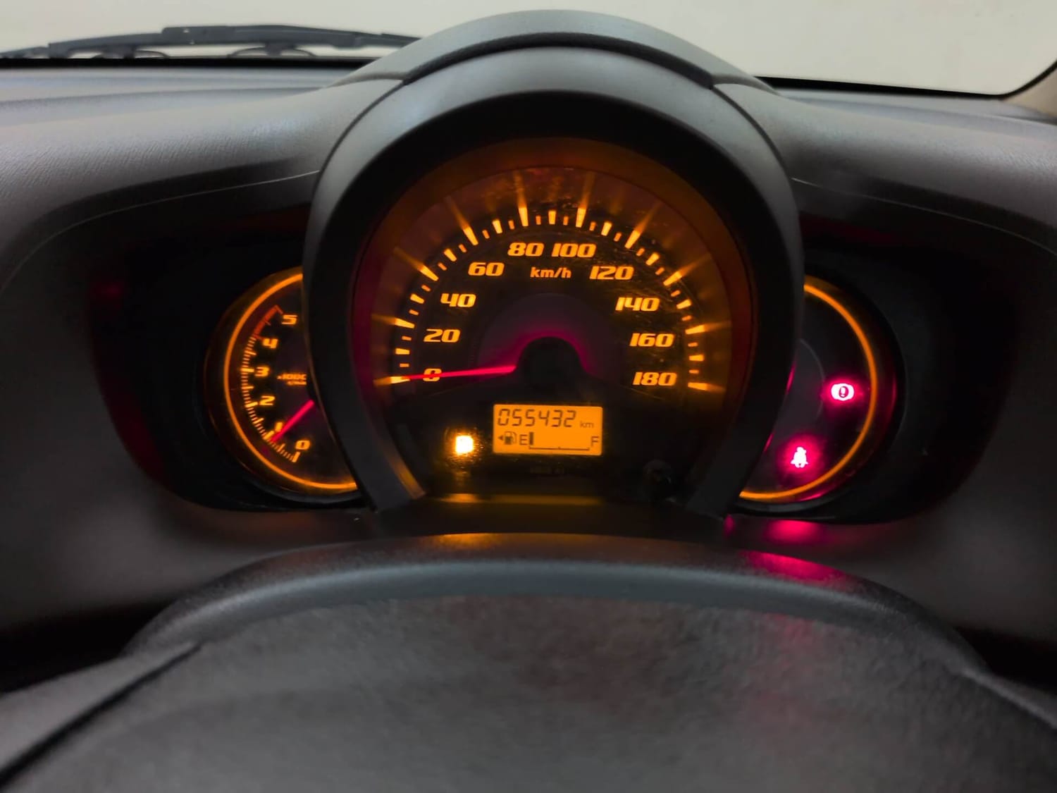Used 2013 Honda Amaze 1.5 VX i-DTEC Diesel Manual interior CLUSTERMETER VIEW