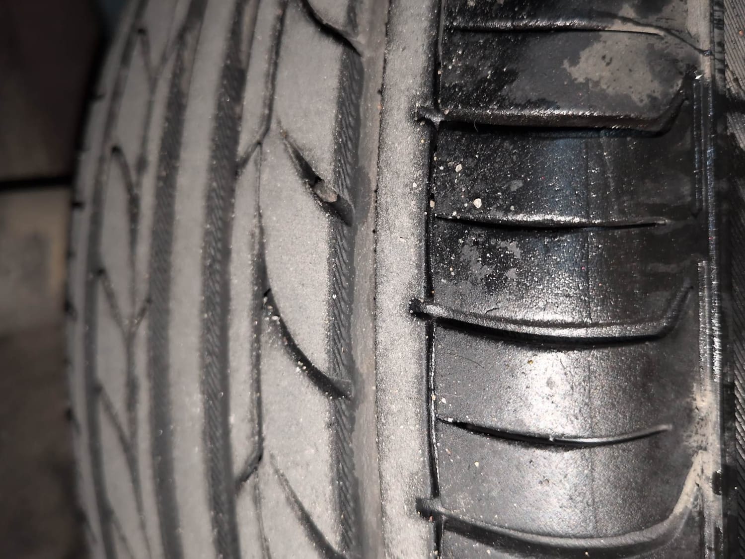 Used 2013 Honda Amaze 1.5 VX i-DTEC Diesel Manual tyres LEFT REAR TYRE TREAD VIEW