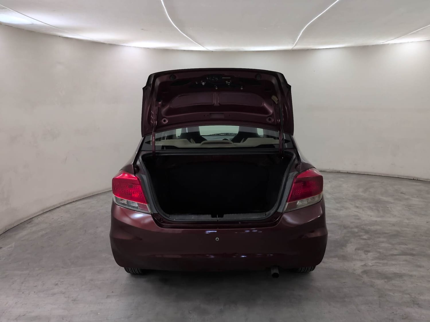 Used 2013 Honda Amaze 1.5 VX i-DTEC Diesel Manual interior DICKY DOOR OPEN VIEW