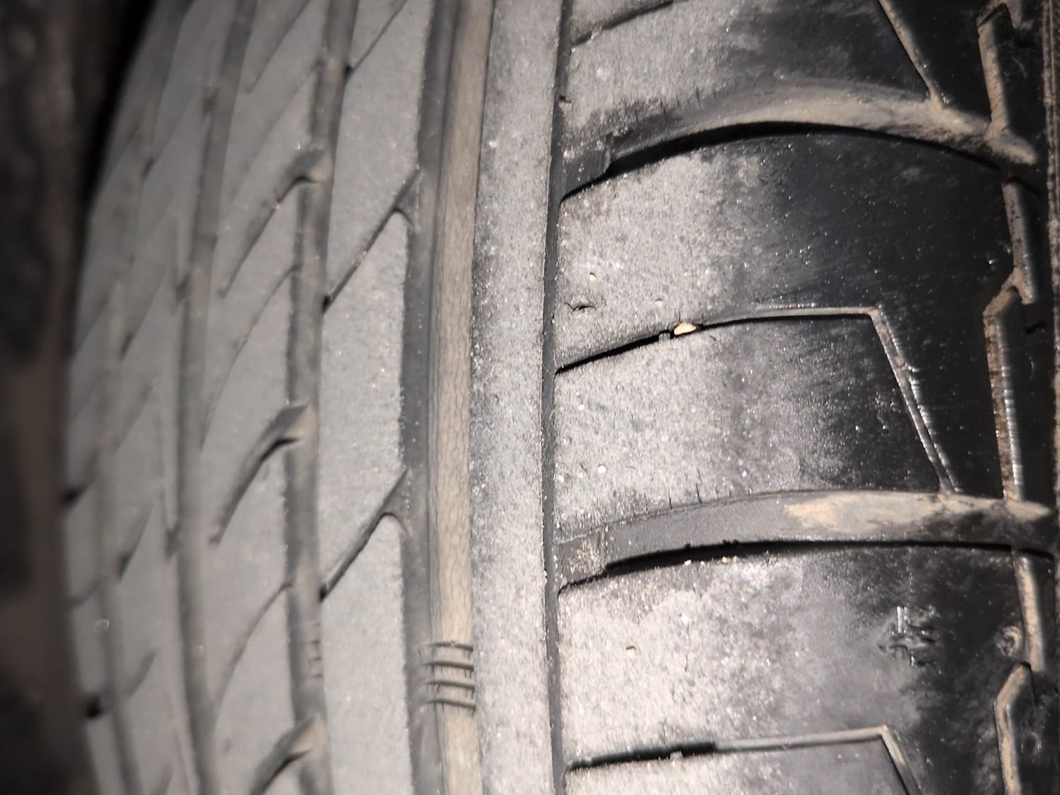 Used 2016 Honda Brio S MT Petrol Manual tyres RIGHT REAR TYRE TREAD VIEW