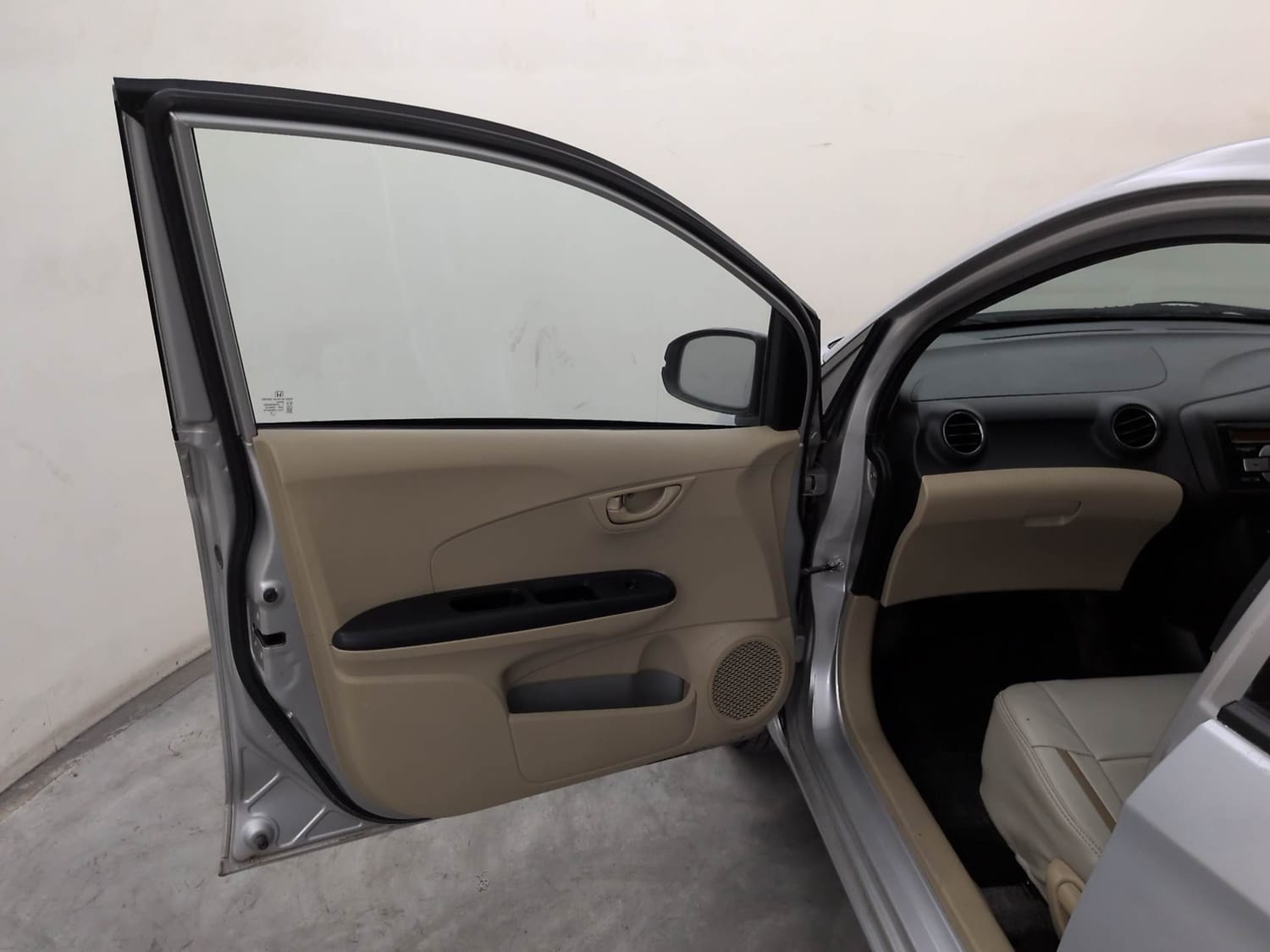 Used 2016 Honda Brio S MT Petrol Manual interior LEFT FRONT DOOR OPEN VIEW