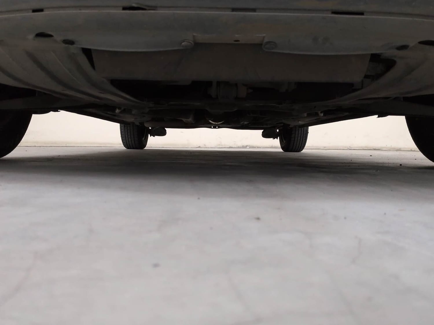 Used 2016 Honda Brio S MT Petrol Manual extra FRONT LEFT UNDERBODY VIEW