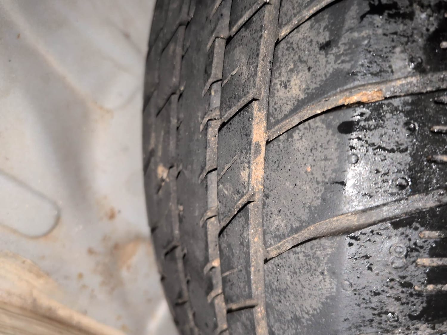 Used 2016 Honda Brio S MT Petrol Manual tyres SPARE TYRE VIEW