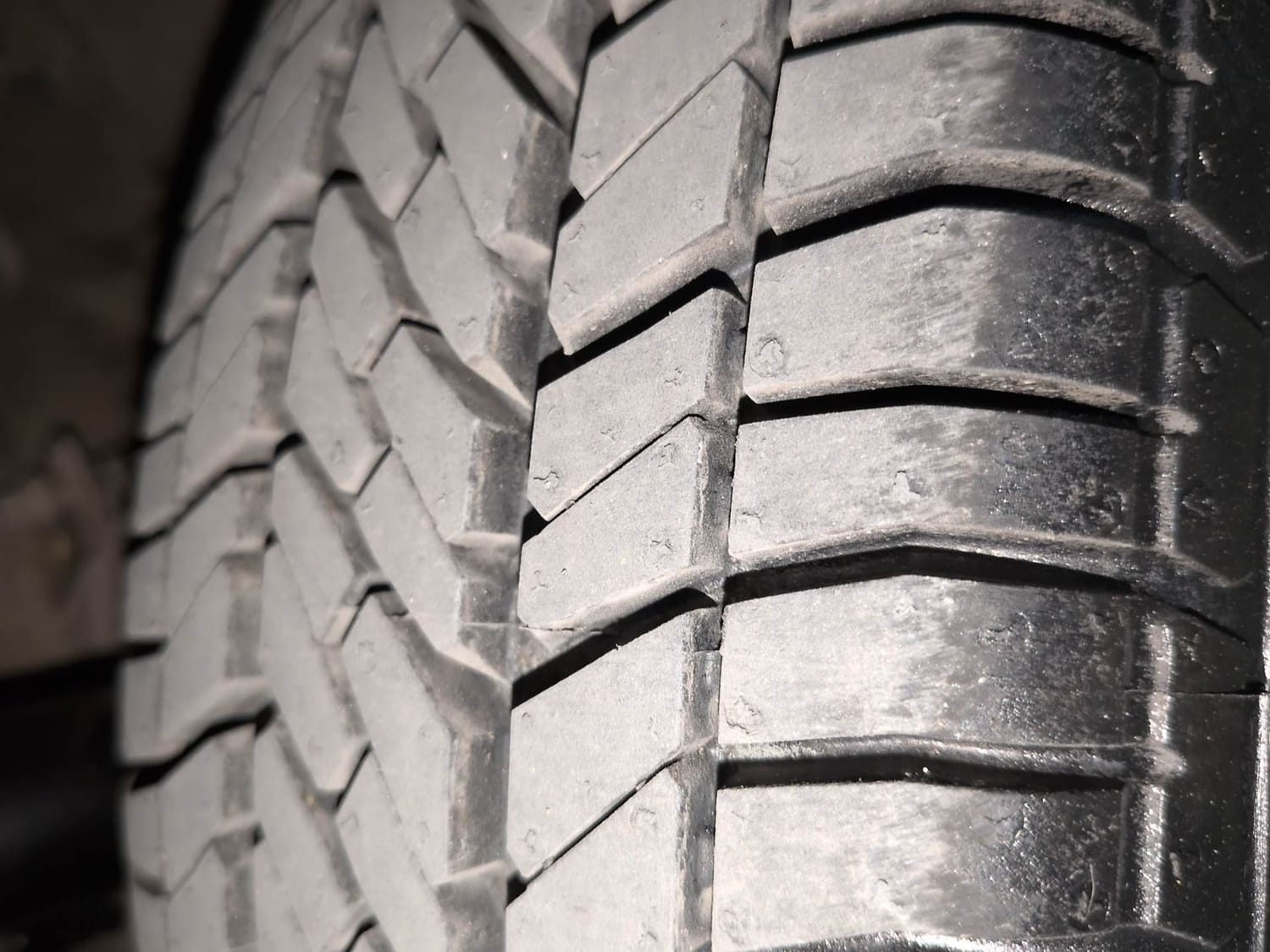 Used 2016 Honda Brio S MT Petrol Manual tyres LEFT FRONT TYRE TREAD VIEW