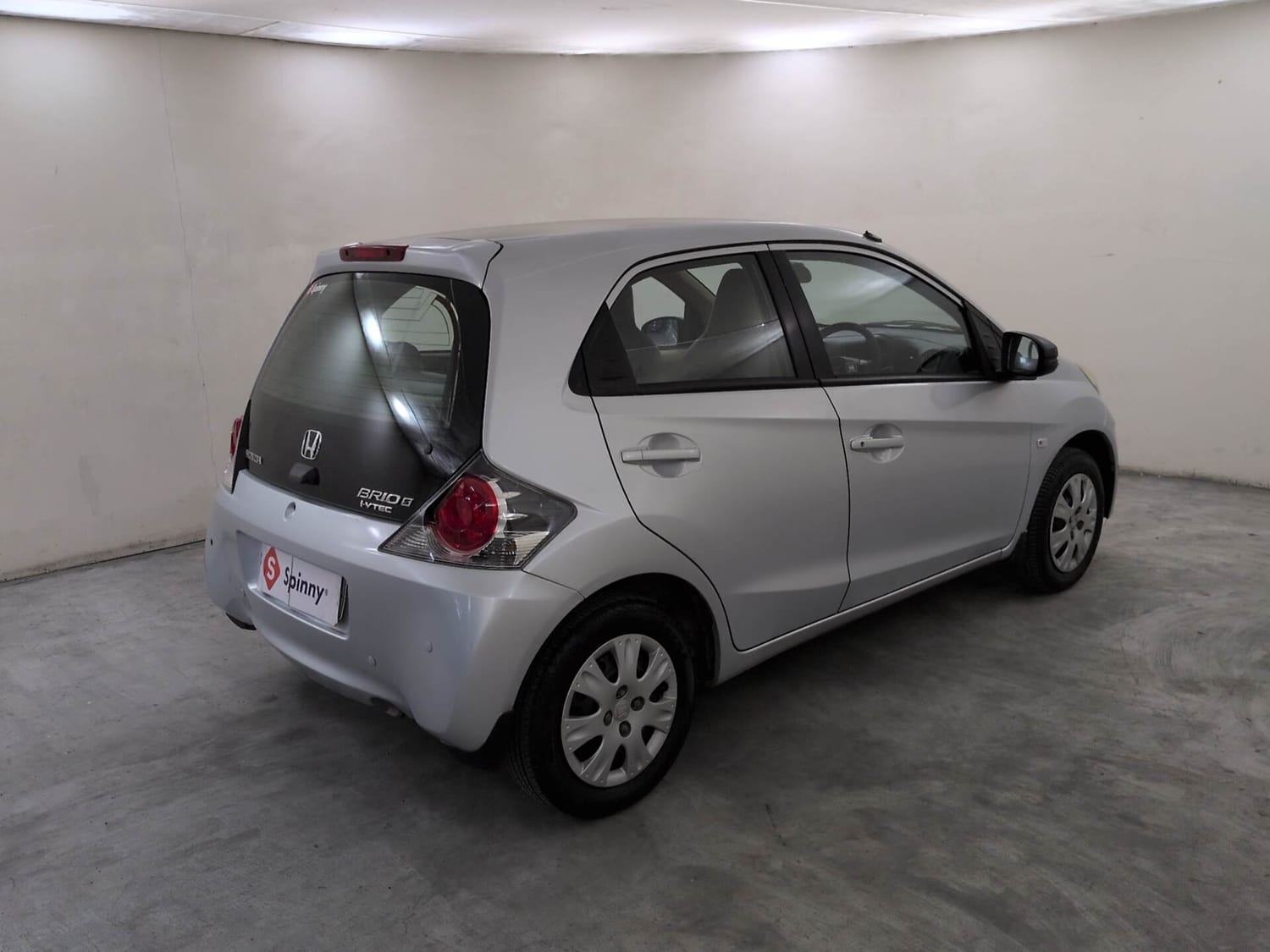 Used 2016 Honda Brio S MT Petrol Manual exterior RIGHT REAR CORNER VIEW