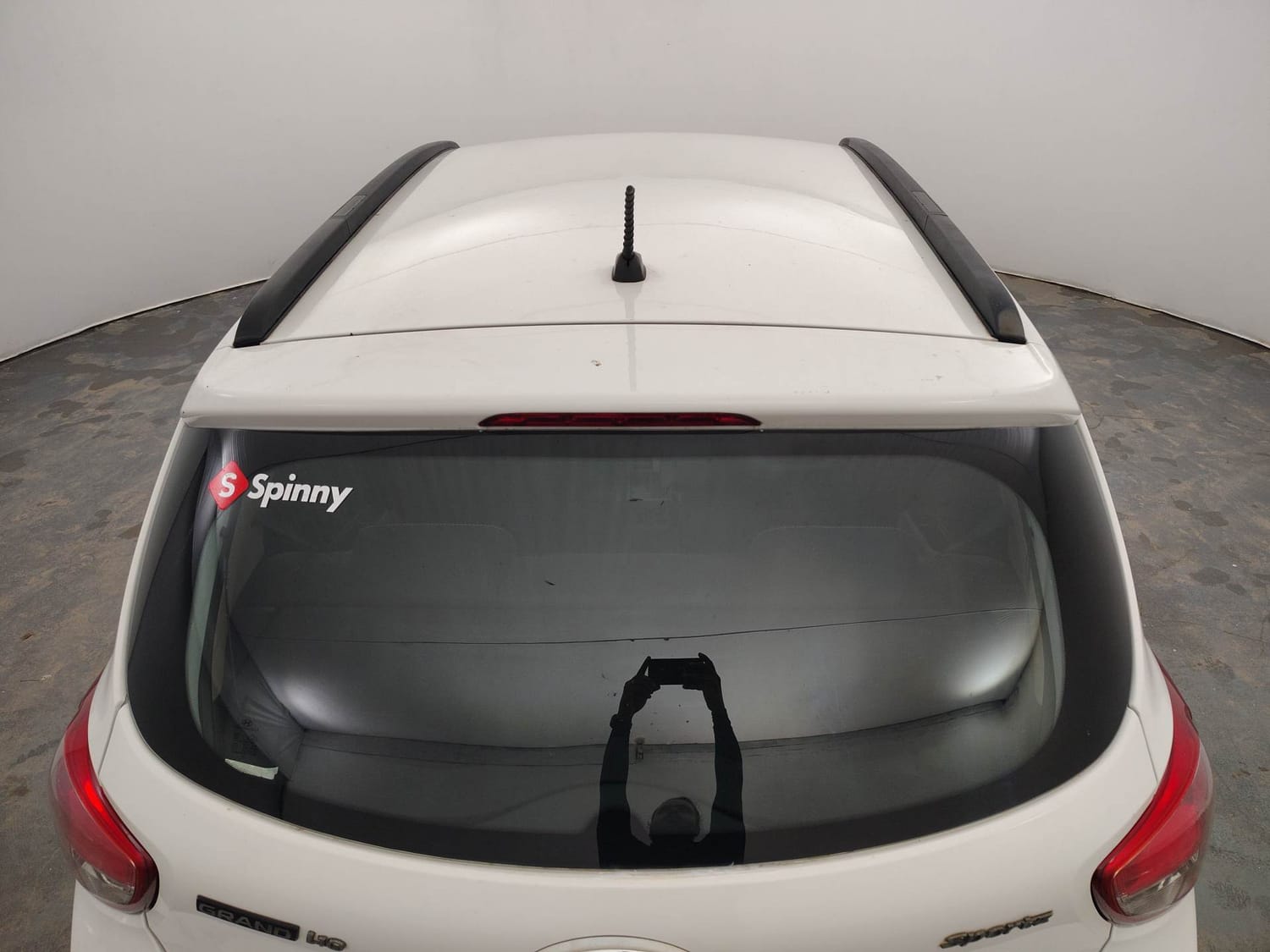 Used 2013 Hyundai Grand i10 Sportz AT 1.2 Kappa VTVT Petrol Automatic exterior EXTERIOR ROOF VIEW