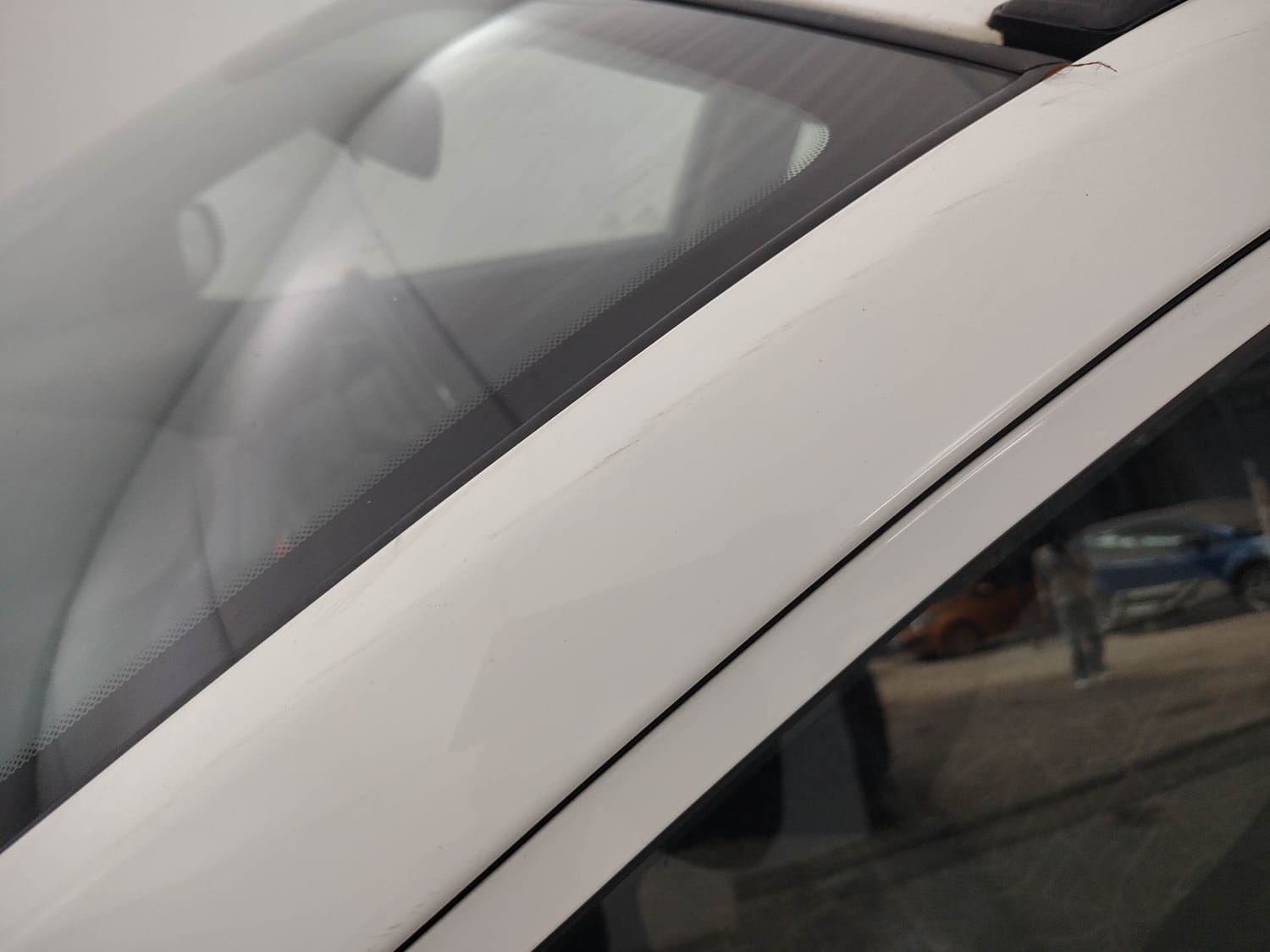 Used 2013 Hyundai Grand i10 Sportz AT 1.2 Kappa VTVT Petrol Automatic dents MINOR SCRATCH