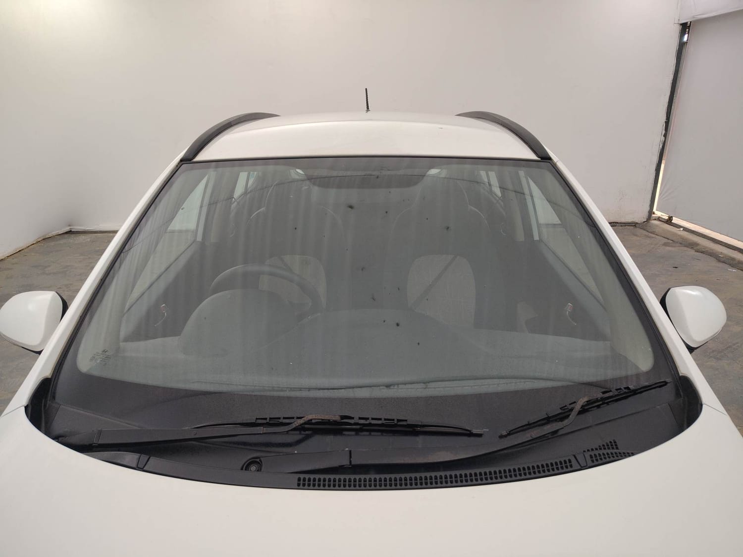 Used 2013 Hyundai Grand i10 Sportz AT 1.2 Kappa VTVT Petrol Automatic exterior FRONT WINDSHIELD VIEW