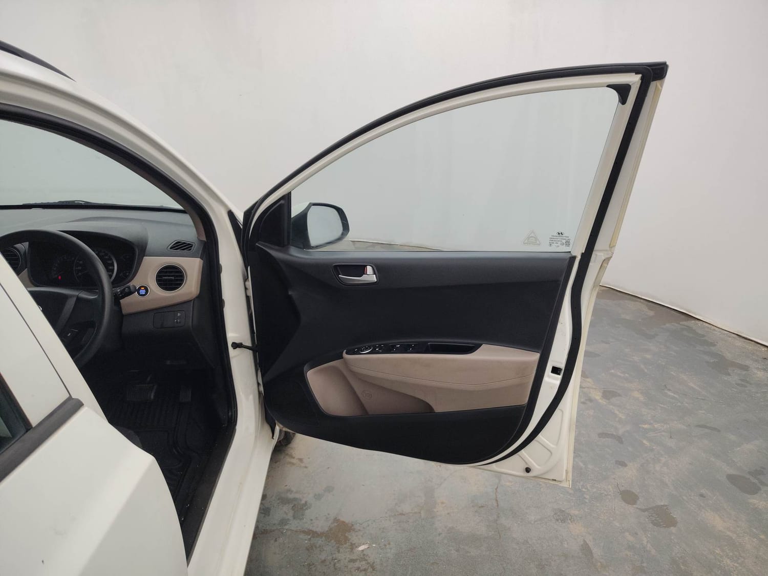 Used 2013 Hyundai Grand i10 Sportz AT 1.2 Kappa VTVT Petrol Automatic interior RIGHT FRONT DOOR OPEN VIEW
