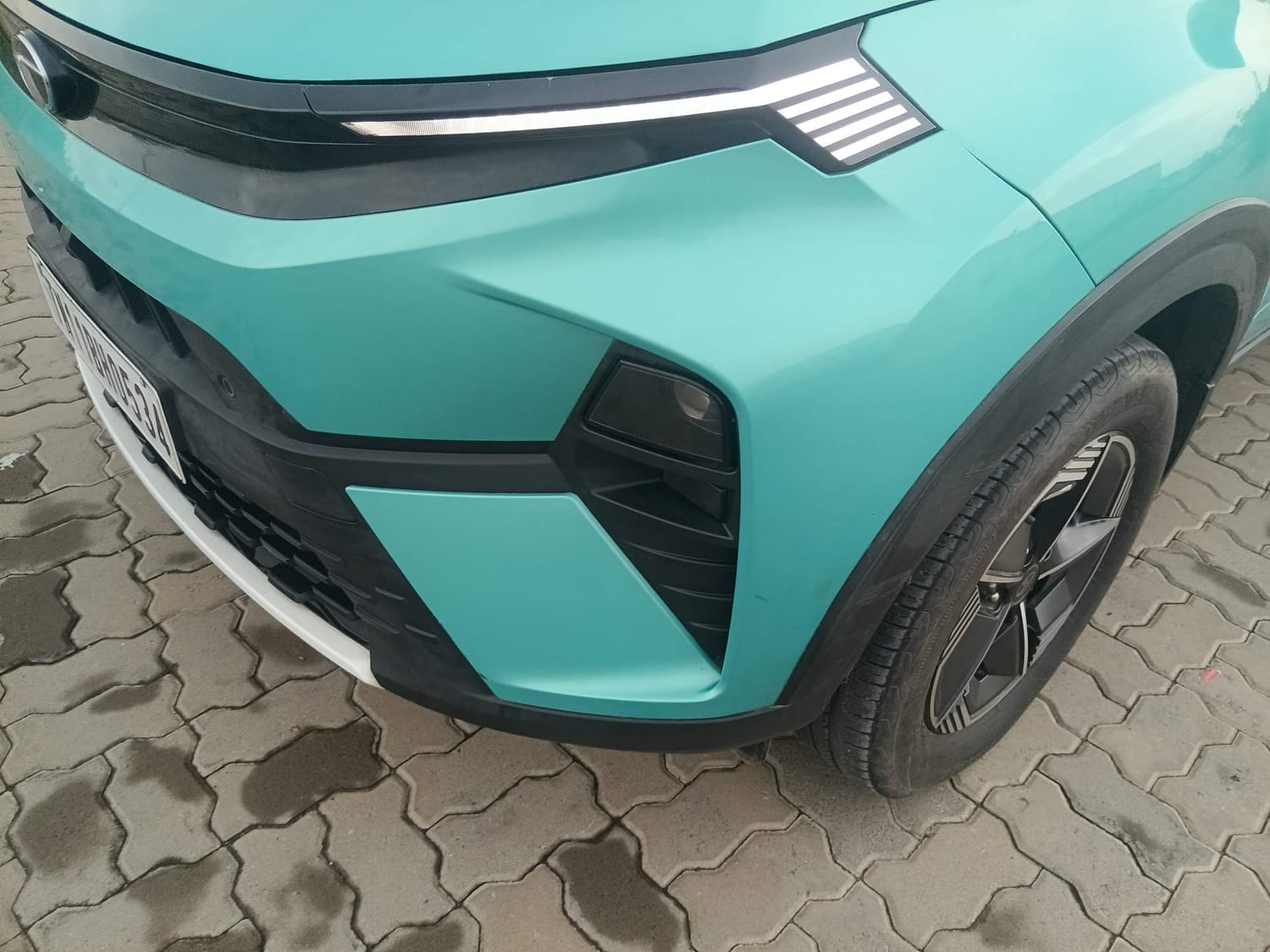 Used 2023 Tata Nexon Creative Plus S 1.2 Revotron Petrol 7DCA DT Petrol Automatic dents MINOR SCRATCH