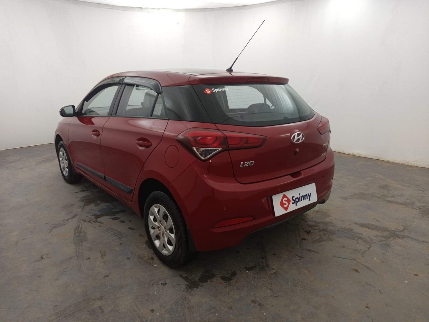 Used 2016 Hyundai Elite i20 Sportz 1.2 Petrol Manual exterior LEFT REAR CORNER VIEW