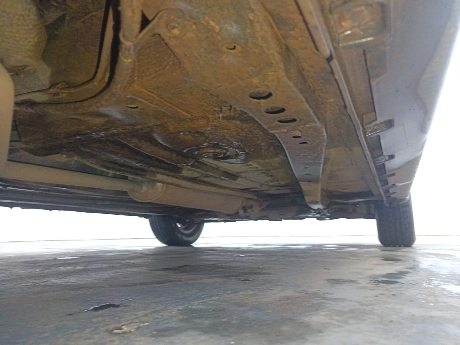 Used 2023 Maruti Suzuki Celerio VXi CNG Cng Manual extra REAR RIGHT UNDERBODY VIEW