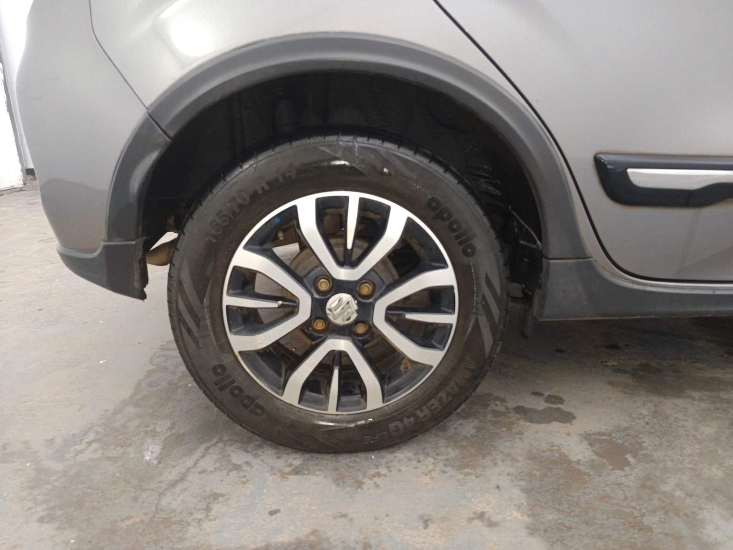 Used 2023 Maruti Suzuki Celerio VXi CNG Cng Manual tyres RIGHT REAR TYRE RIM VIEW