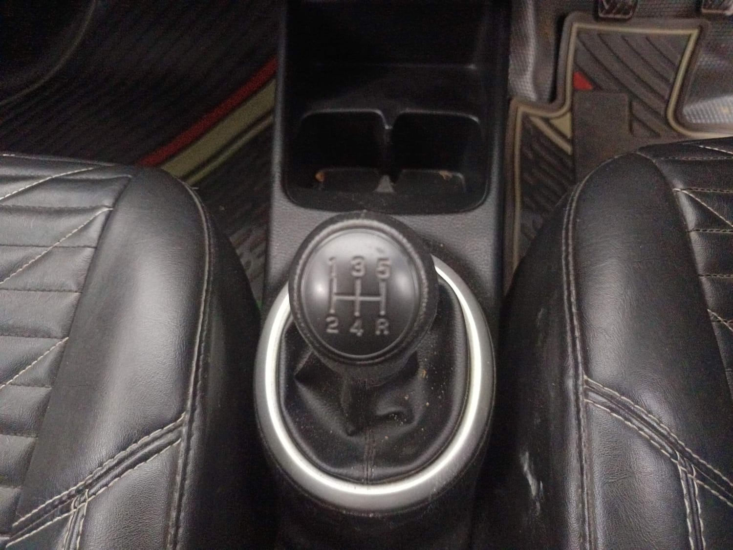 Used 2023 Maruti Suzuki Celerio VXi CNG Cng Manual interior GEAR  KNOB VIEW