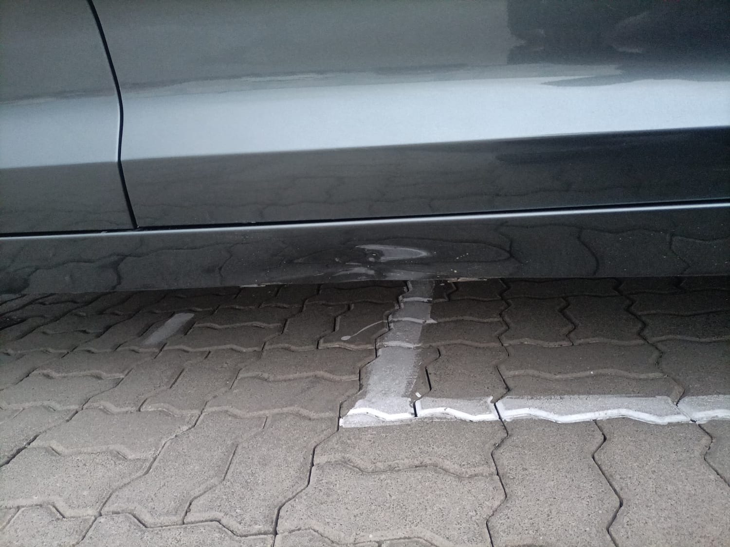 Used 2024 Tata Altroz XM Plus Petrol Petrol Manual dents MINOR DENT