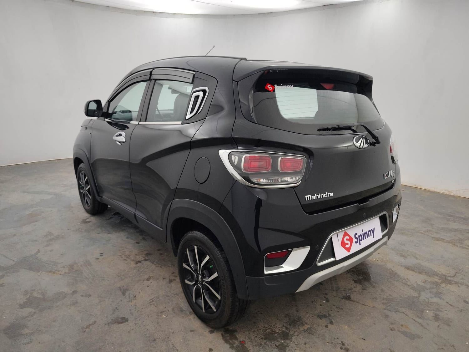 Used 2018 Mahindra KUV100 NXT K8 6 STR Petrol Manual exterior LEFT REAR CORNER VIEW