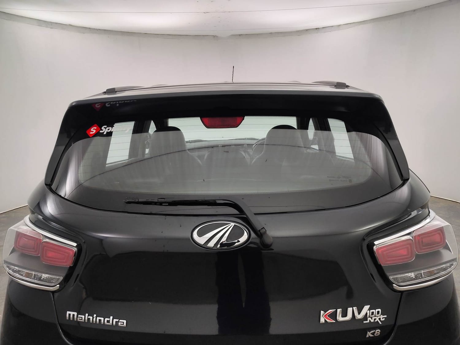 Used 2018 Mahindra KUV100 NXT K8 6 STR Petrol Manual exterior BACK WINDSHIELD VIEW