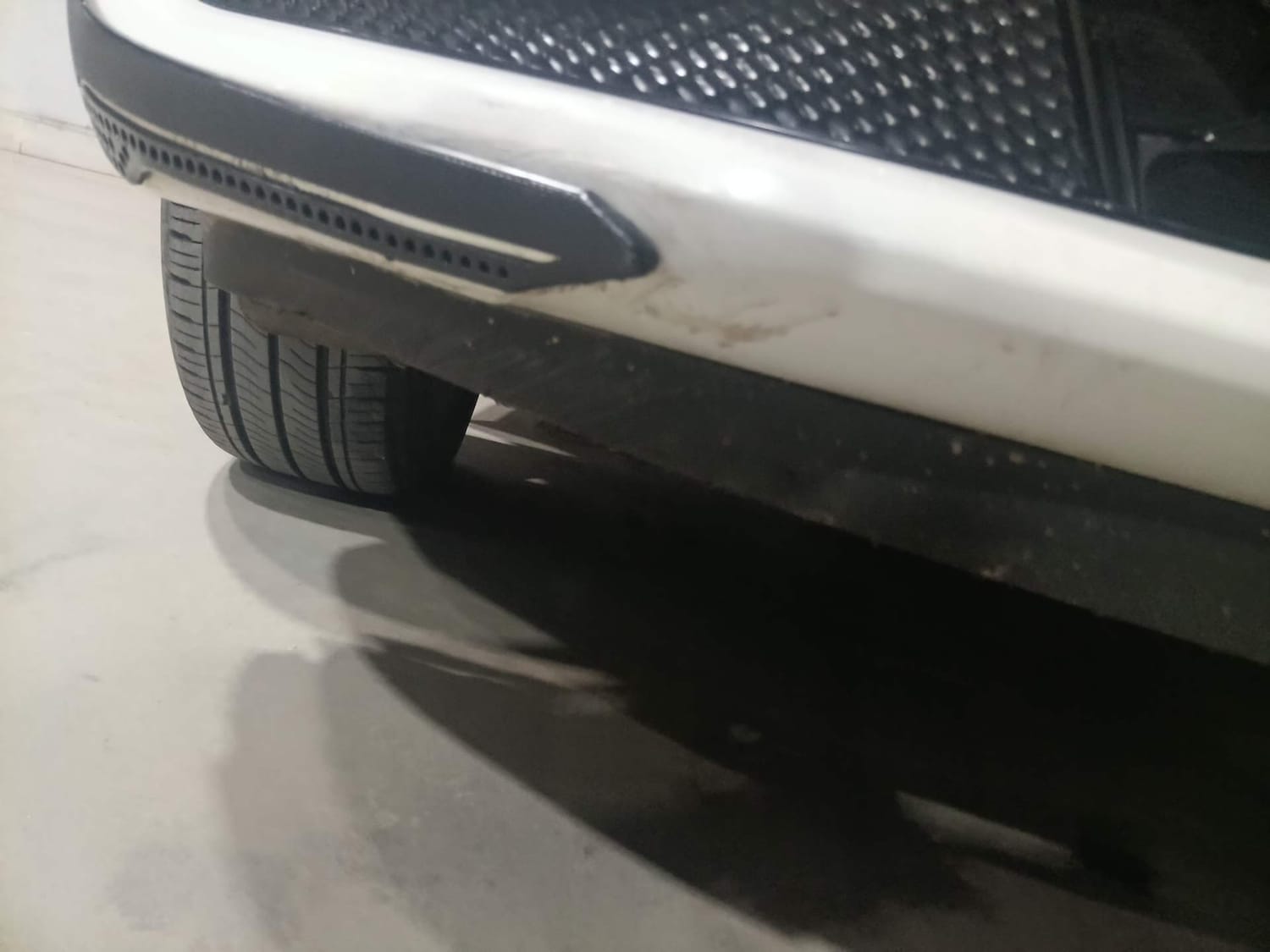 Used 2024 Hyundai Grand i10 Nios Asta 1.2 Kappa AMT Petrol Automatic dents MINOR SCRATCH