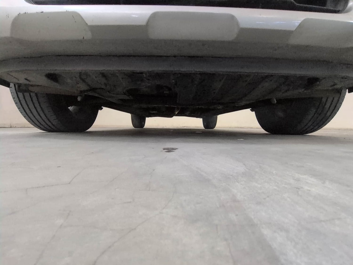 Used 2022 Kia Sonet HTX 1.5 AT Diesel Automatic extra FRONT LEFT UNDERBODY VIEW