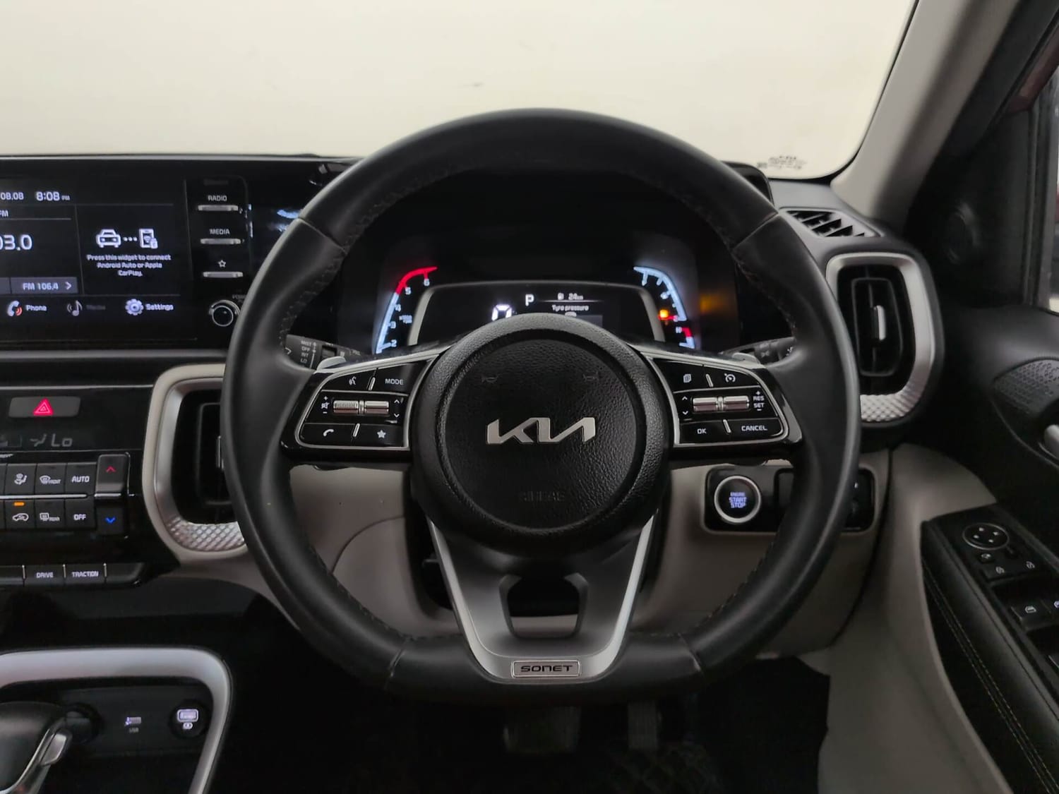 Used 2022 Kia Sonet HTX 1.5 AT Diesel Automatic interior STEERING VIEW