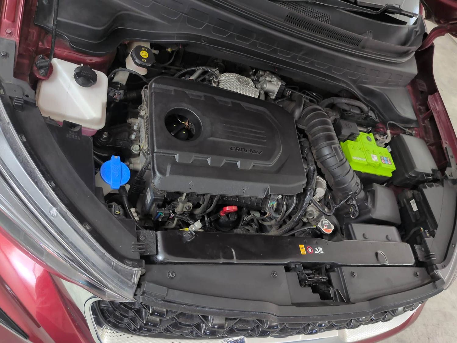 Used 2022 Kia Sonet HTX 1.5 AT Diesel Automatic engine ENGINE RIGHT SIDE VIEW