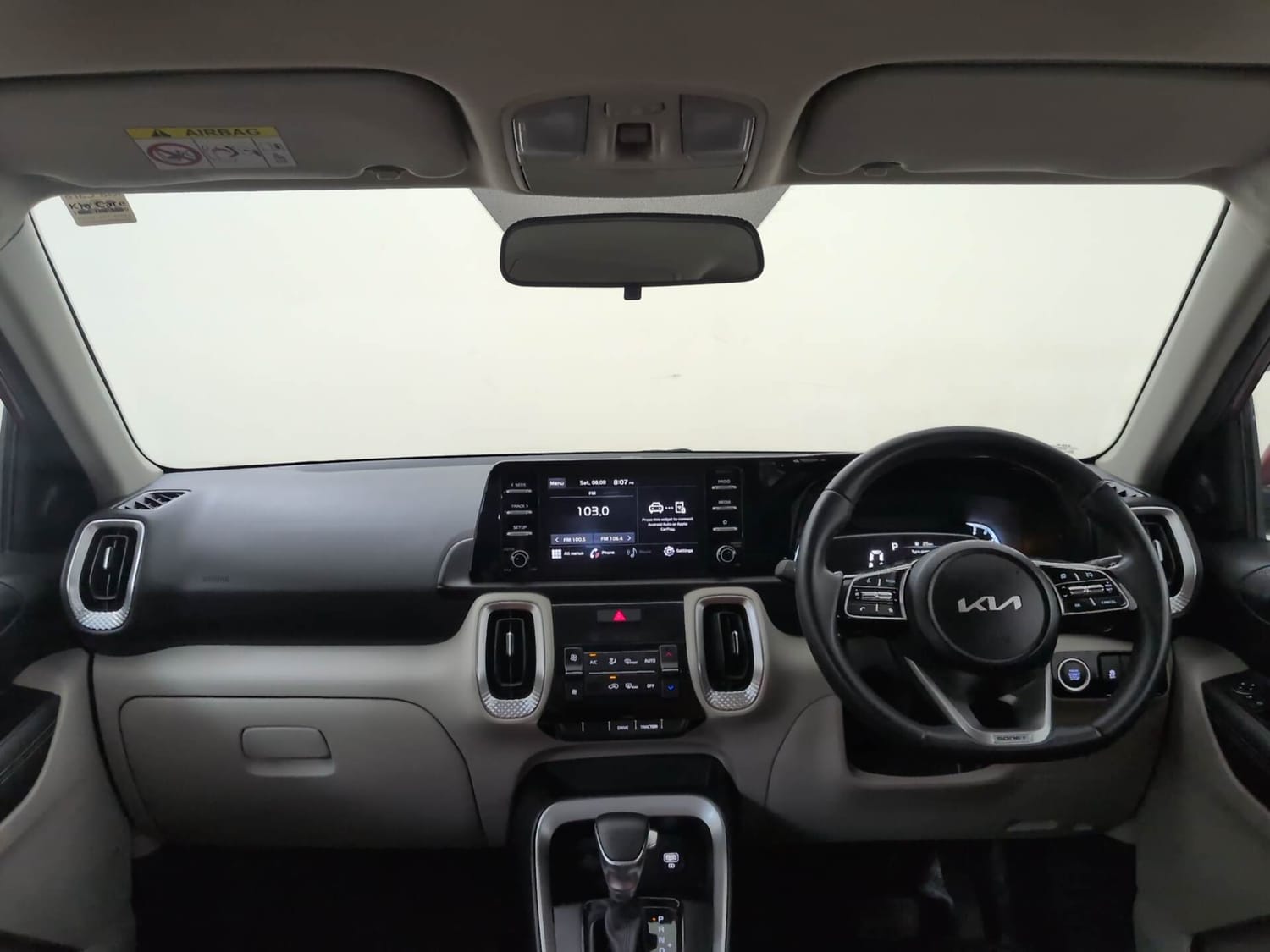 Used 2022 Kia Sonet HTX 1.5 AT Diesel Automatic interior DASHBOARD VIEW