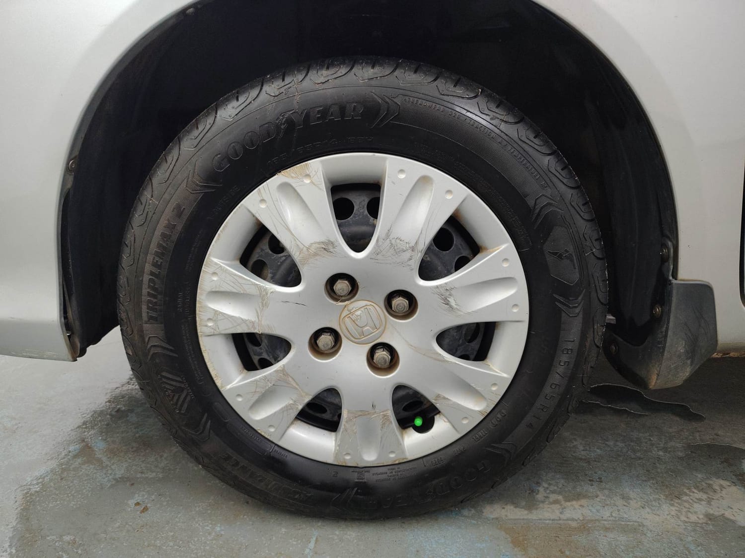 Used 2017 Honda Brio S MT Petrol Manual tyres LEFT FRONT TYRE RIM VIEW
