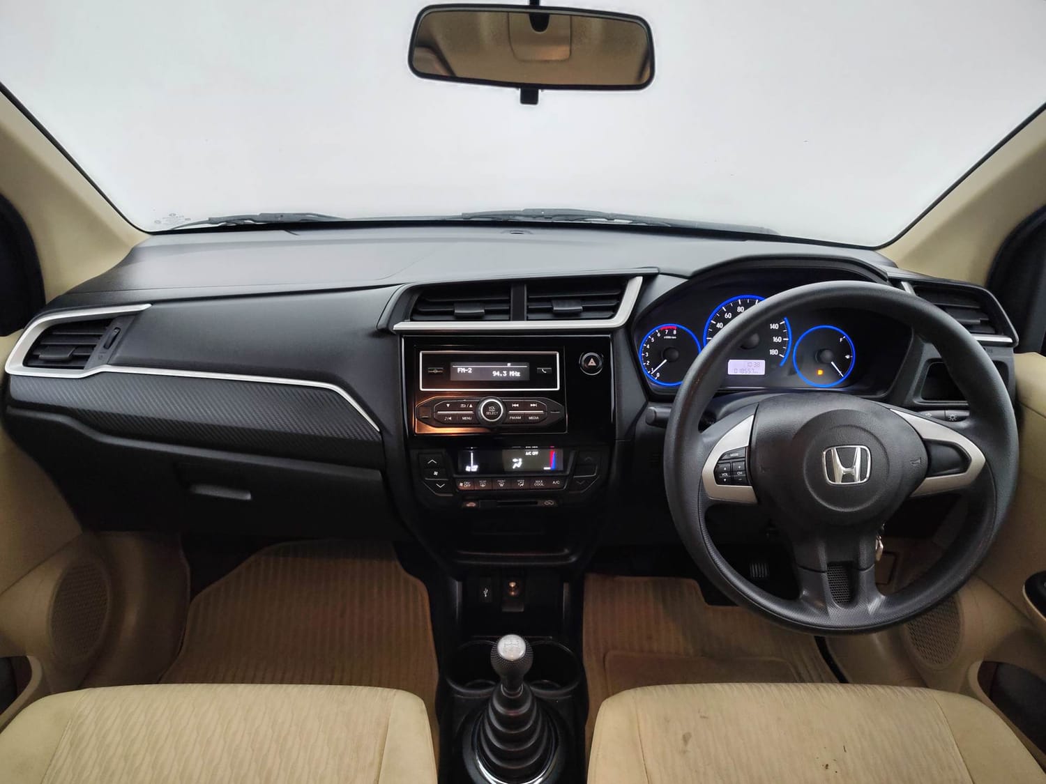 Used 2017 Honda Brio S MT Petrol Manual interior DASHBOARD VIEW