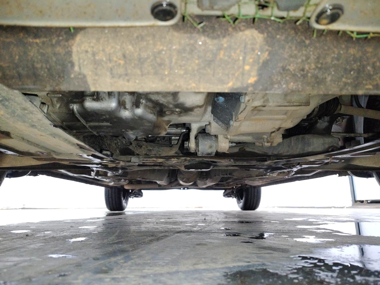 Used 2017 Honda Brio S MT Petrol Manual extra FRONT LEFT UNDERBODY VIEW