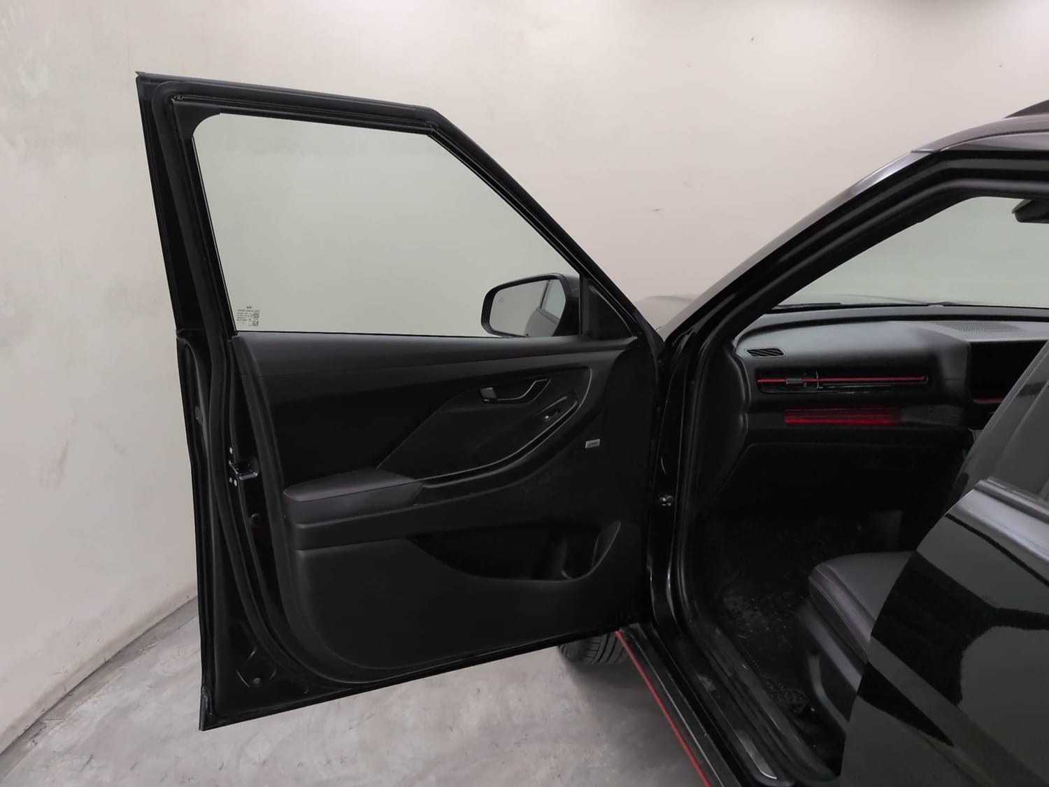 Used 2024 Hyundai Creta N-Line N10 1.5 Turbo MT Petrol Manual interior LEFT FRONT DOOR OPEN VIEW